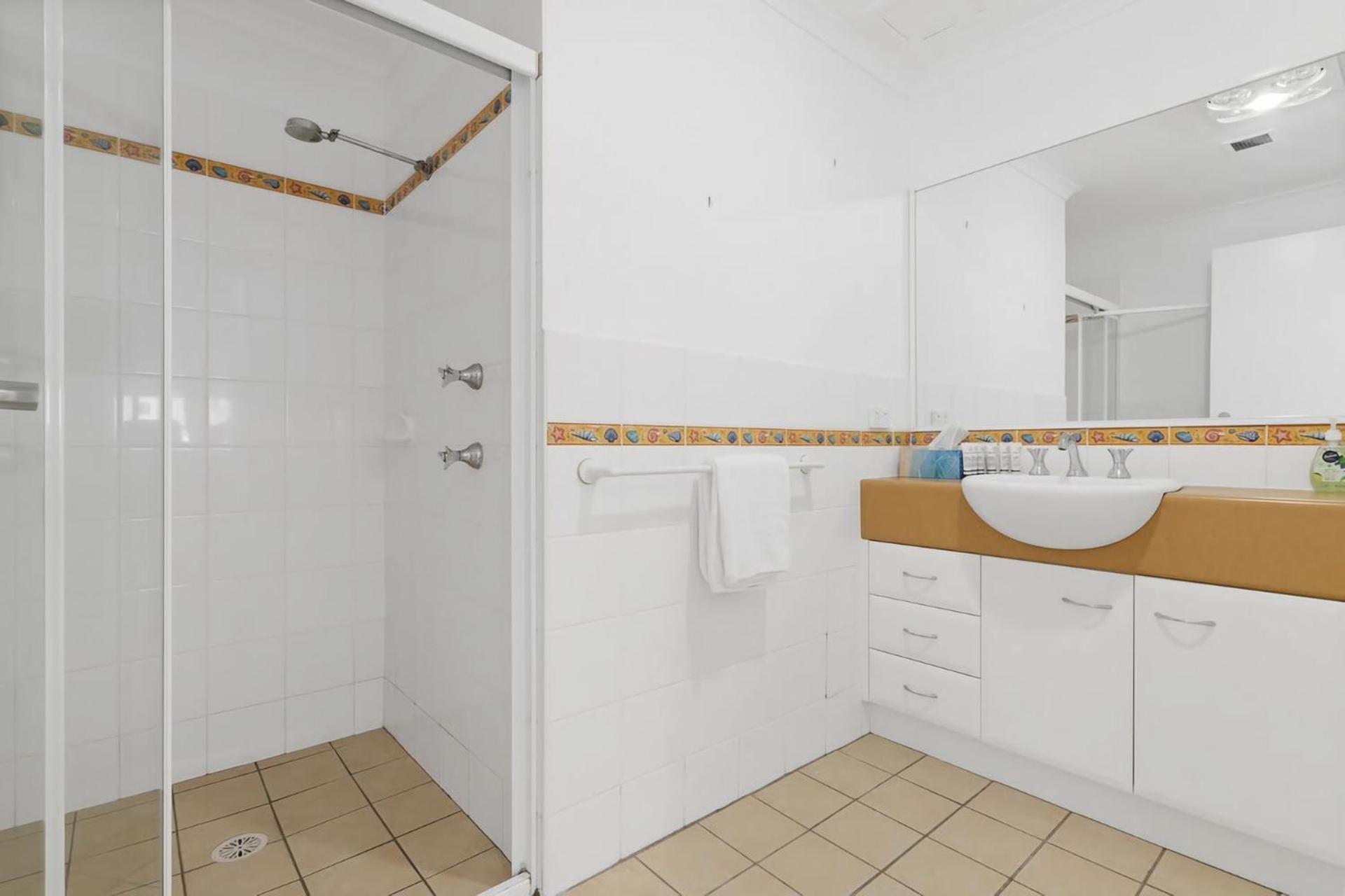 Apartment Seashells Sweet Retreat 450m Walk To Cbd
